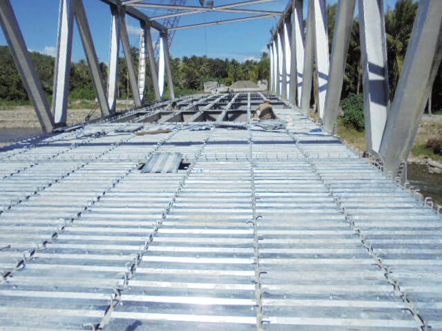 Pemasangan Modular Truss Jembatan