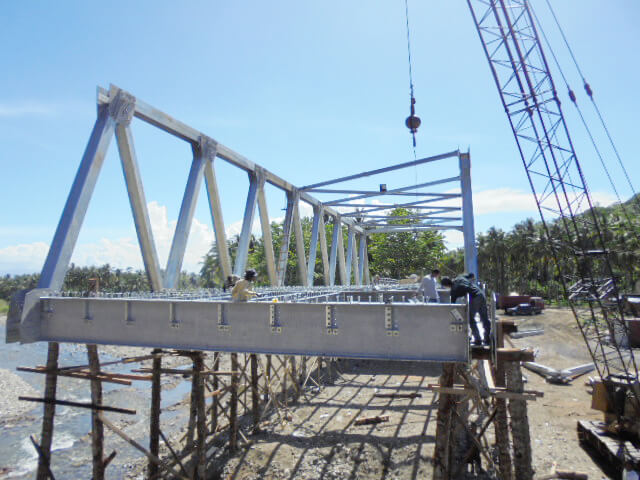 Pemasangan Modular Truss Jembatan