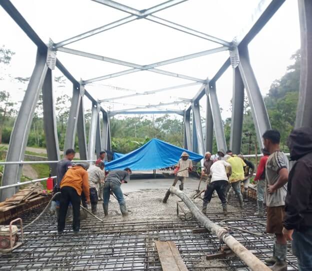 Pemasangan Modular Truss Jembatan